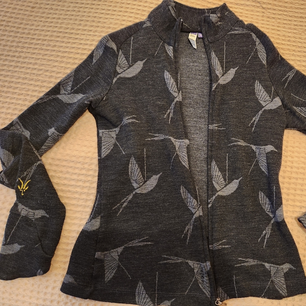 IBEX full zip shirt or light sweater jacket.